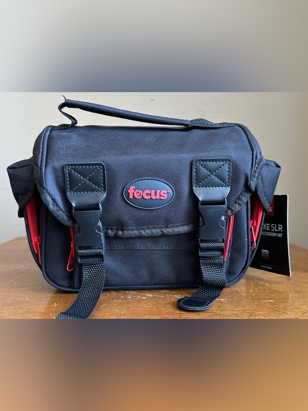 Focus Deluxe SLR Photo/Video Medium Camera Accessory Kit Case